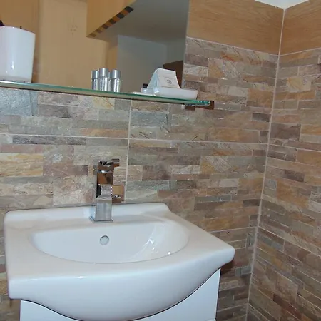 Nene House Rom